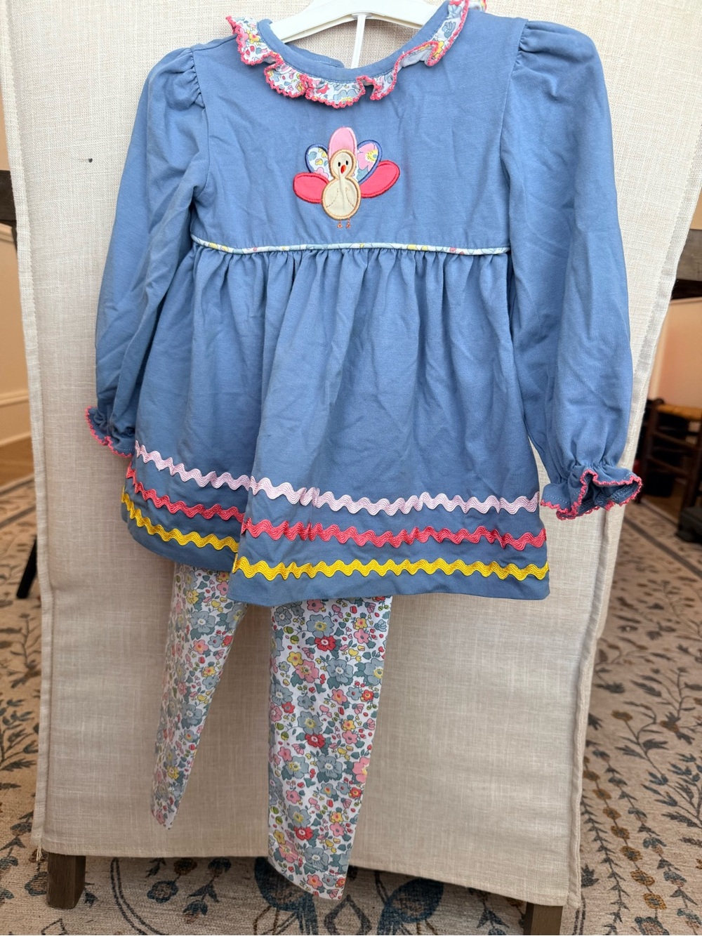 Blue Turkey Applique Girls' Matching Tunic & Floral Leggings Set